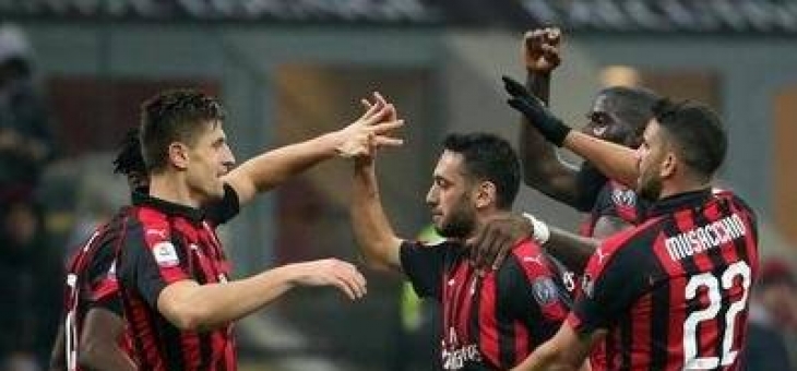 九游平台-卡利亚里主场失利，球队寻找变阵之策的简单介绍