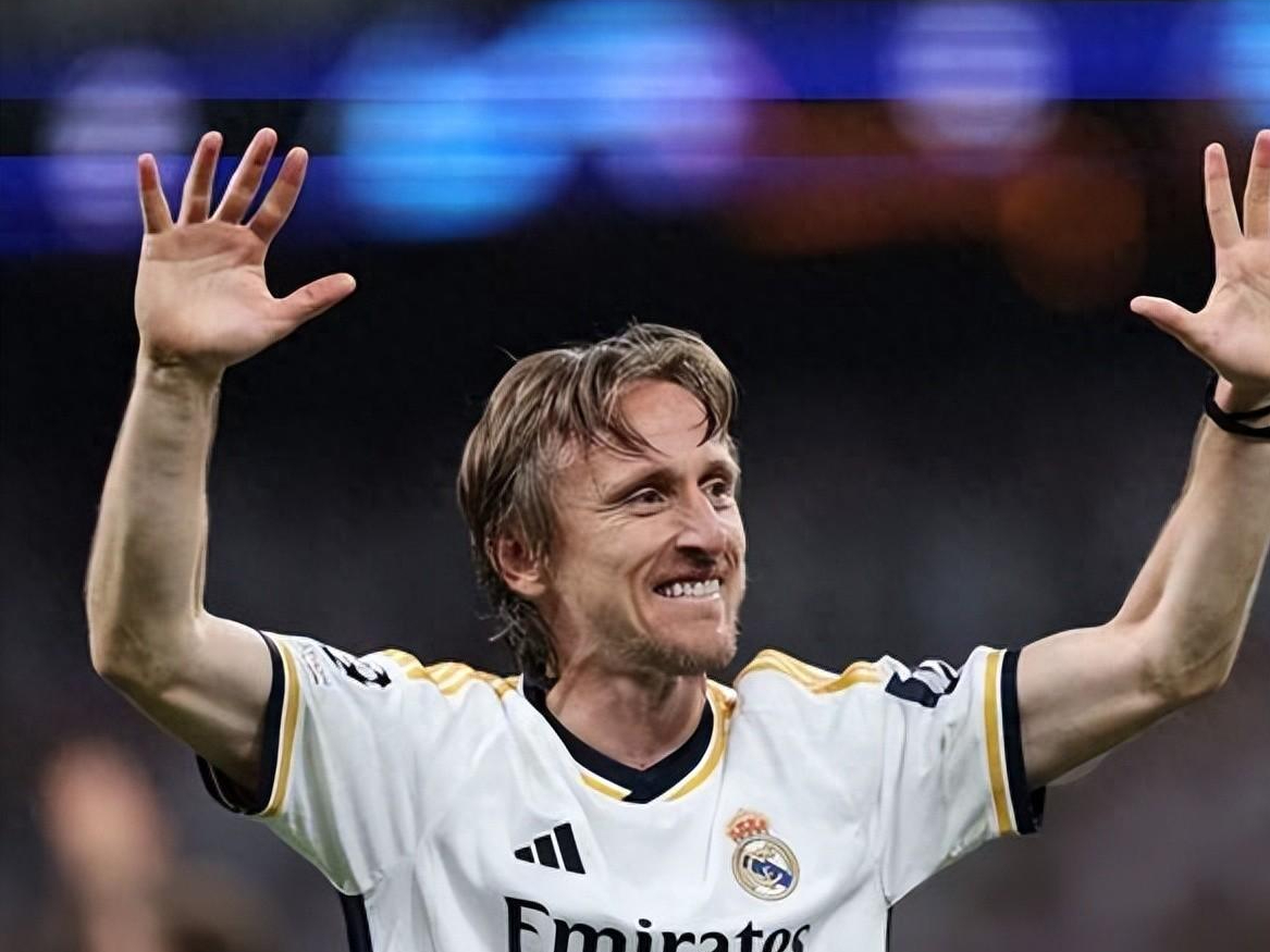 包含塞尔塔克服困难,球队成功获得关键胜利的词条 包含塞尔塔克服困难,球队成功获得关键胜利的词条