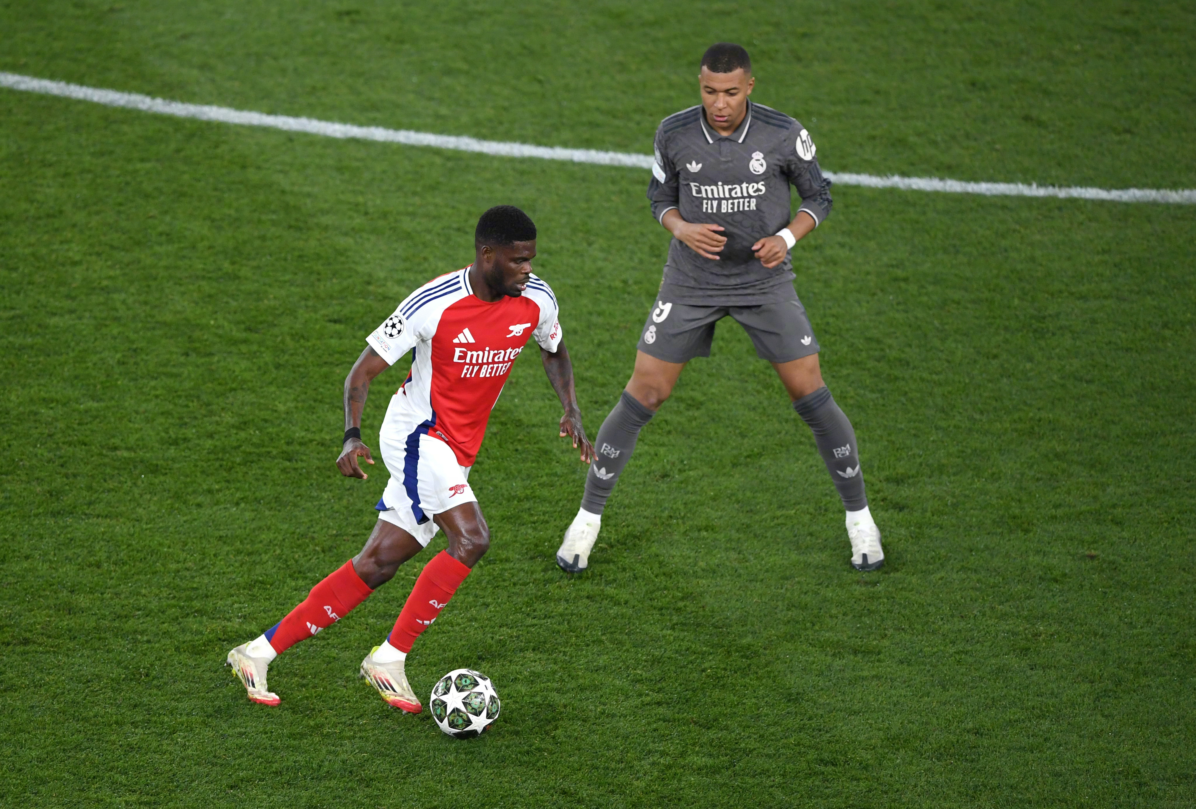 包含阿森纳客场取胜,连续三场不败的词条 包含阿森纳客场取胜,连续三场不败的词条