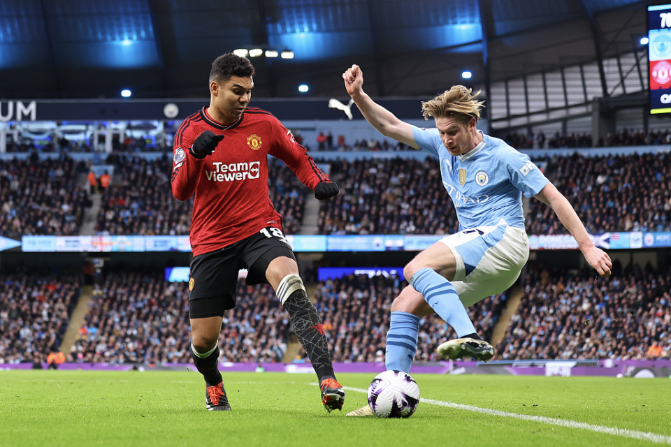 包含曼联前场三叉戟齐飞,客场大胜萨格勒布迪纳摩的词条 包含曼联前场三叉戟齐飞,客场大胜萨格勒布迪纳摩的词条