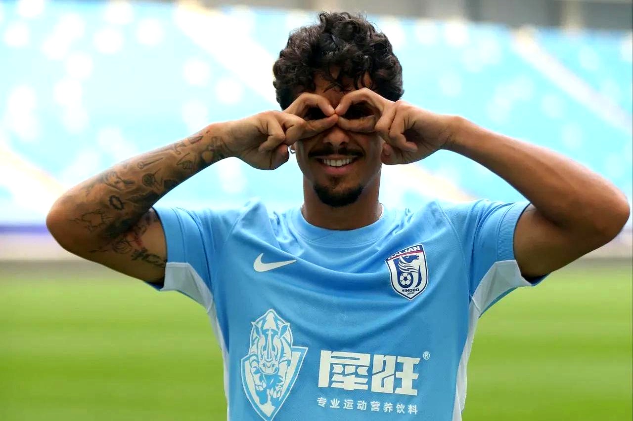 球队引进新外援,期待提升实力 球队引进新外援,期待提升实力