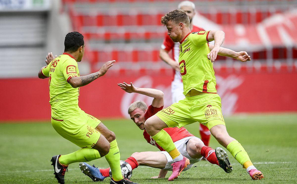 皇马客场不败，击退对手夺得胜利